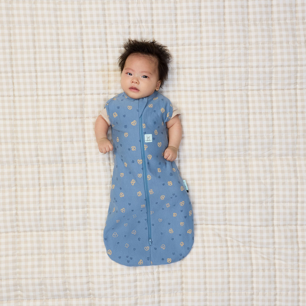 ErgoPouch Cocoon Swaddle Bag 1.0 Tog - Petit Pretzel