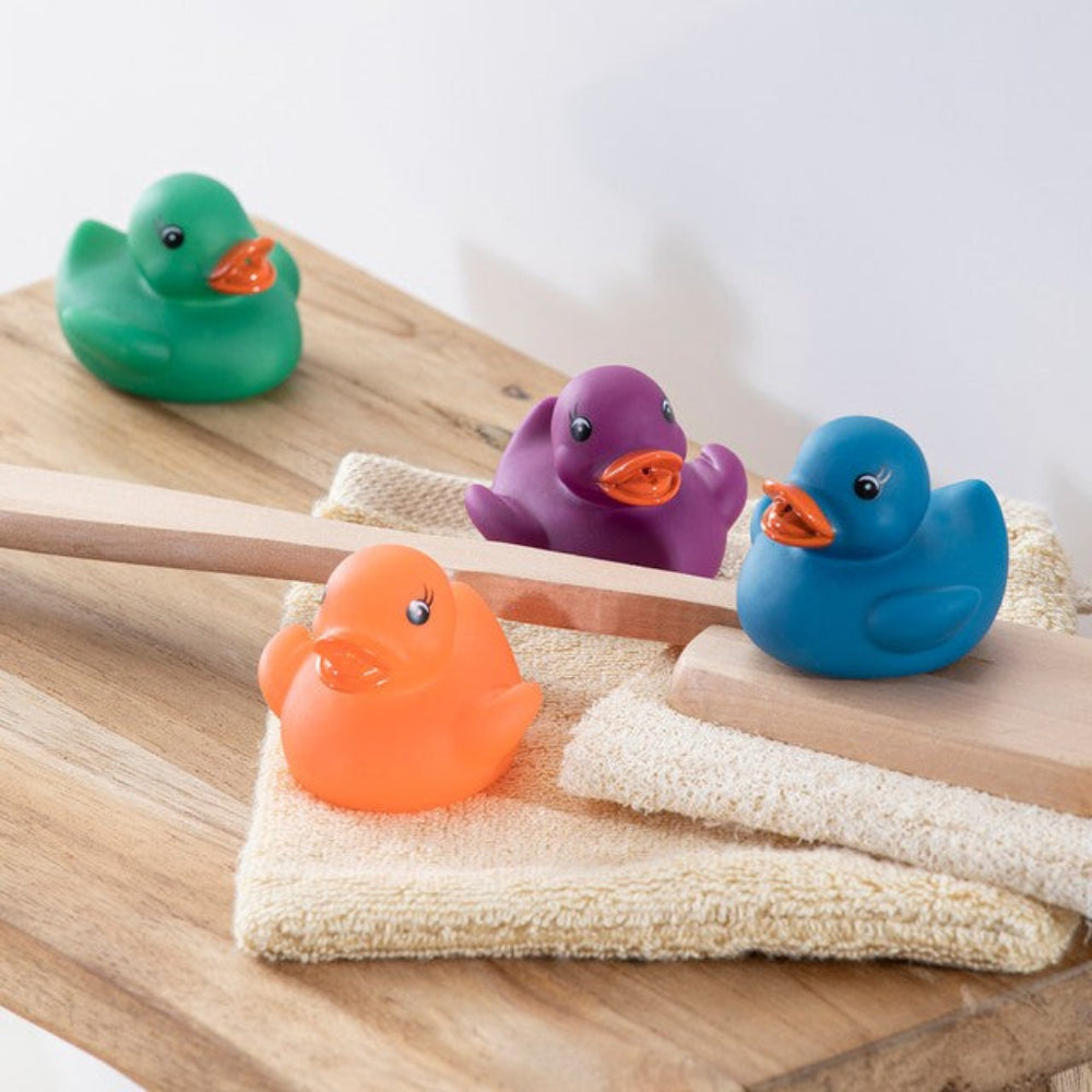 Star + Rose Colour Changing Ducks - 5 - 7 cm approx