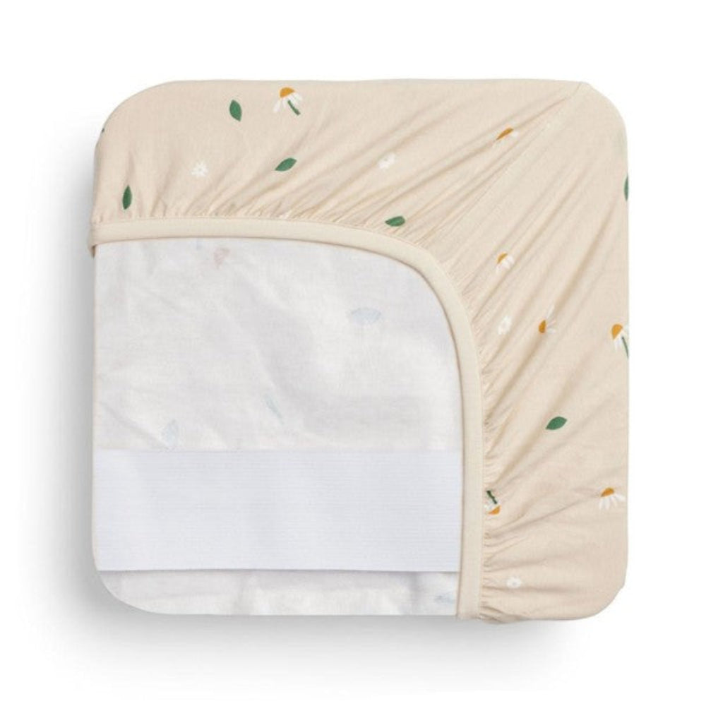 ErgoPouch 2 in 1 Waterproof Fitted Sheet - Bassinet - Daisy Sprinkle