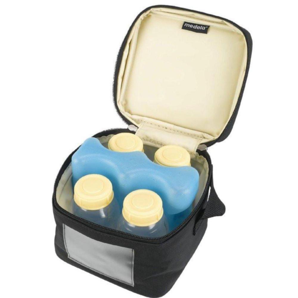 Medela Cooler Bag & 4 Breastmilk Bottles 150ml