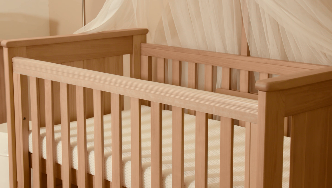 Munch Flexi Cot Teething Rail Clear