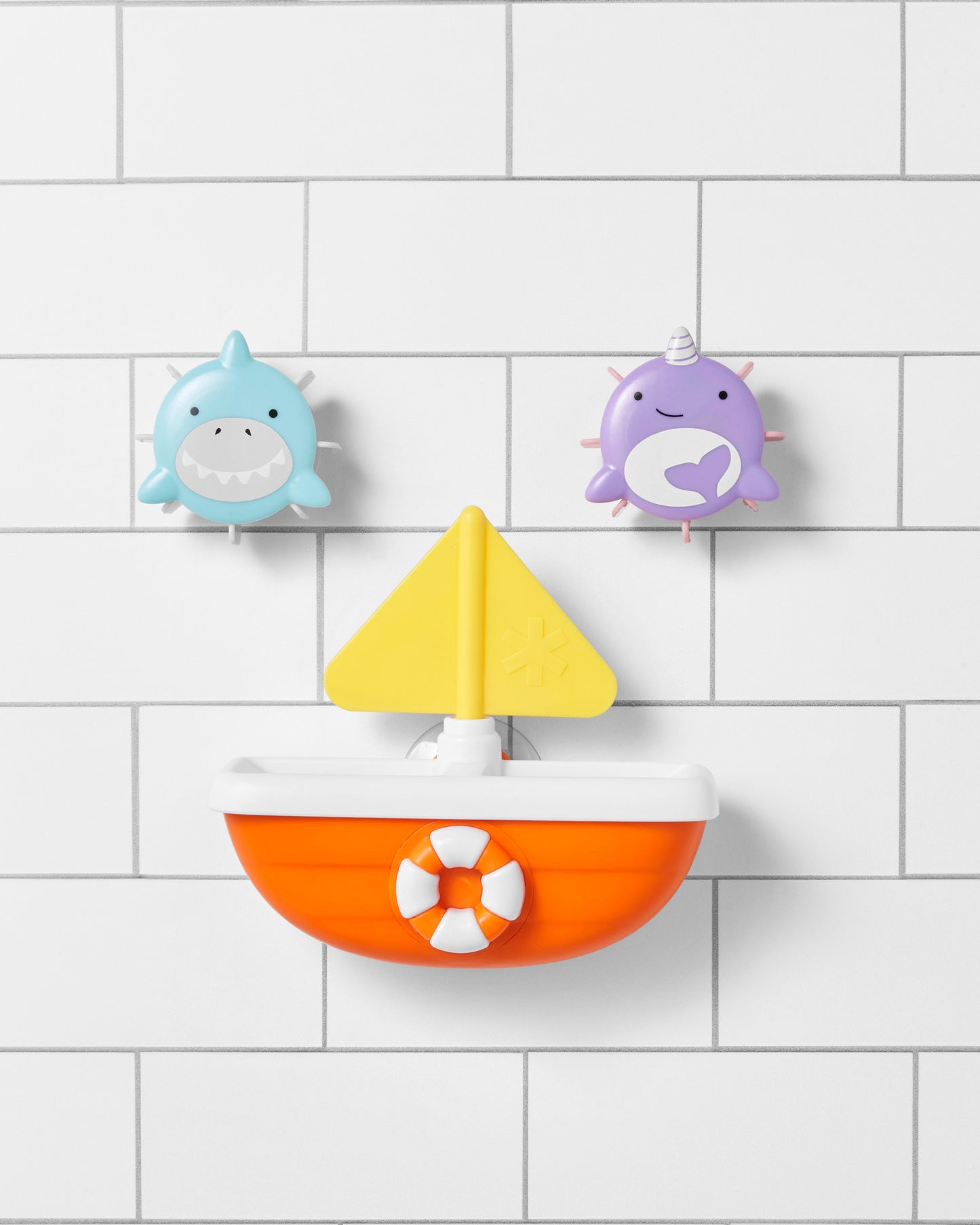 Skip Hop Zoo Tip & Spin Boat