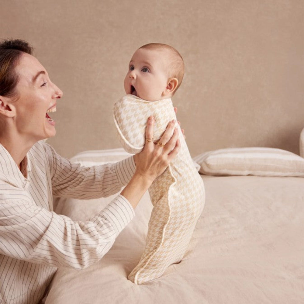 Love To Dream Swaddle Up 1.0 Tog - Houndstooth