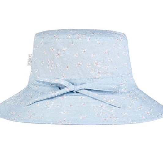 Toshi Sunhat Nina - Dusk