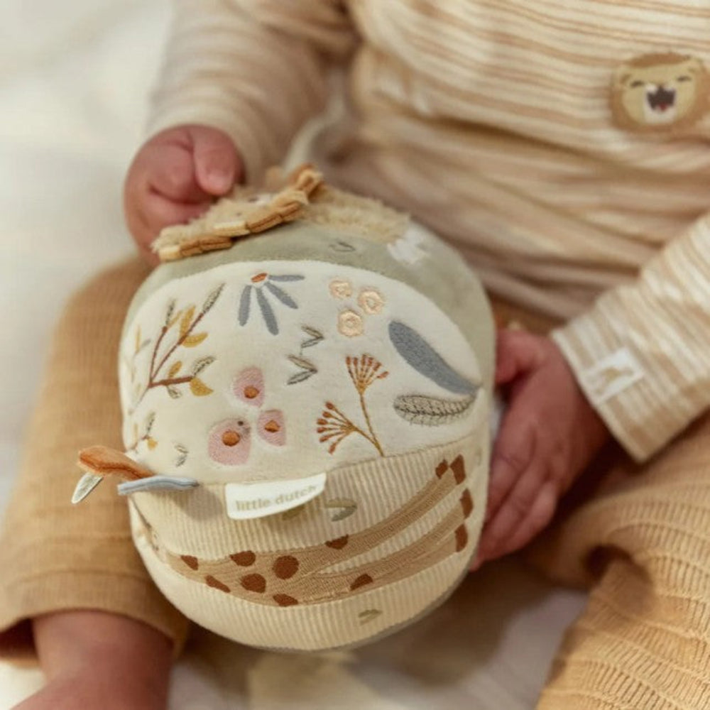 Little Dutch Activity Ball - Safari Friends