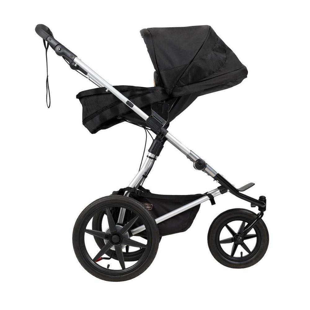 Mountain Buggy Urban Jungle, Terrain  +One Carrycot Plus Black