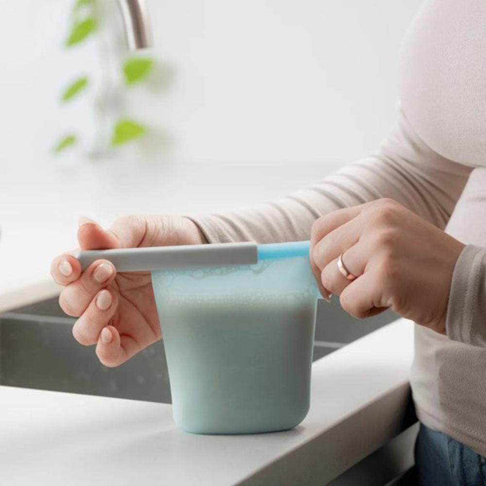 New Beginnings Silicone Milk Storage Bags - 4 pk